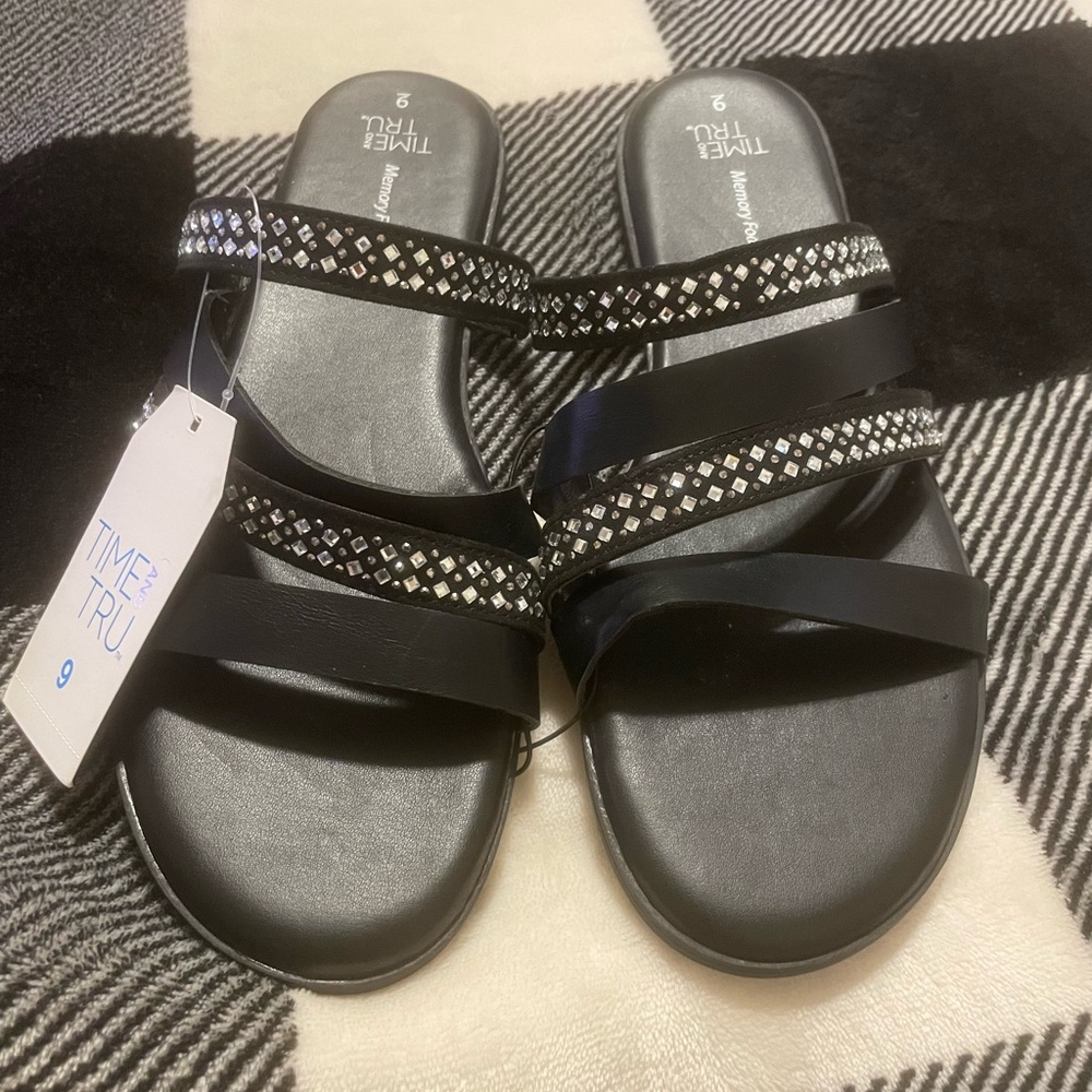 Women’s Brand New Black with Rhinestone Summer Sandals Size 9 with Memory Foam